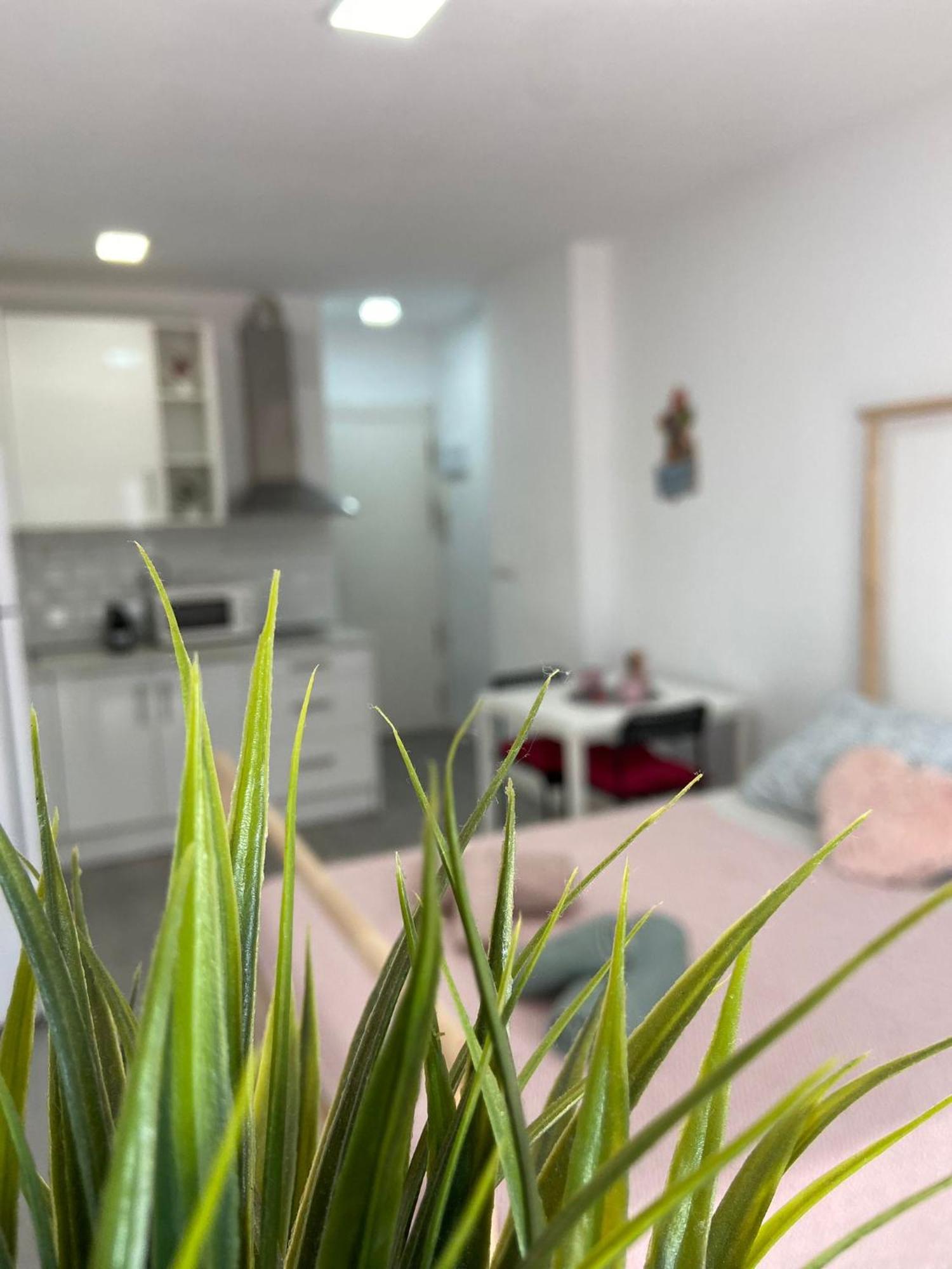 Joan Miro Apartment Torremolinos Luaran gambar