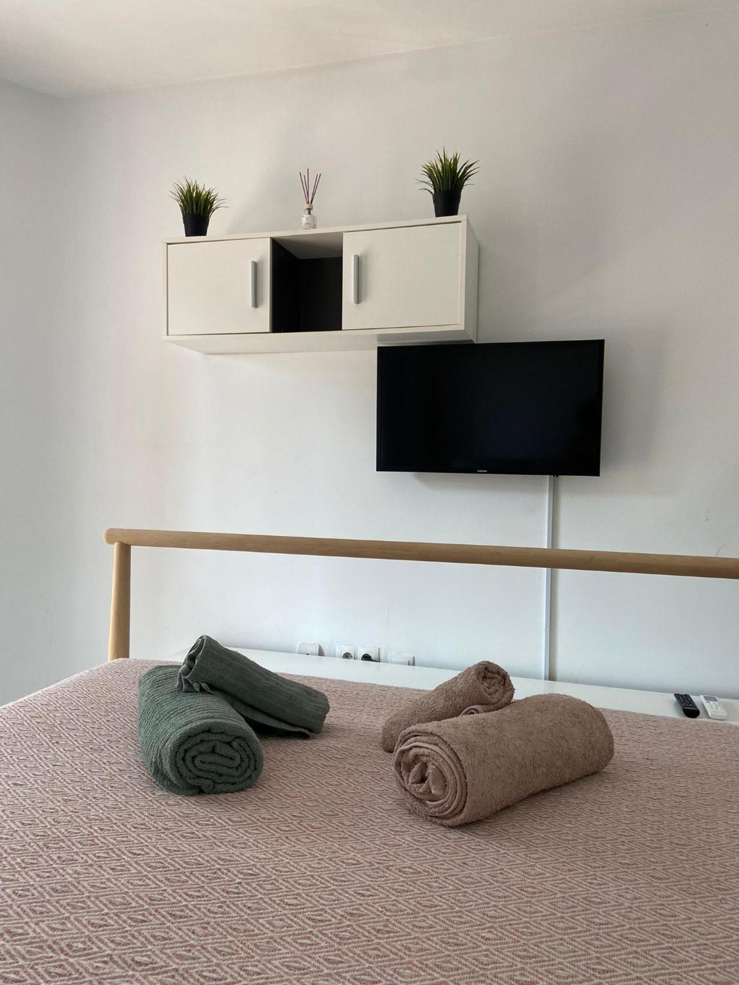 Joan Miro Apartment Torremolinos Luaran gambar